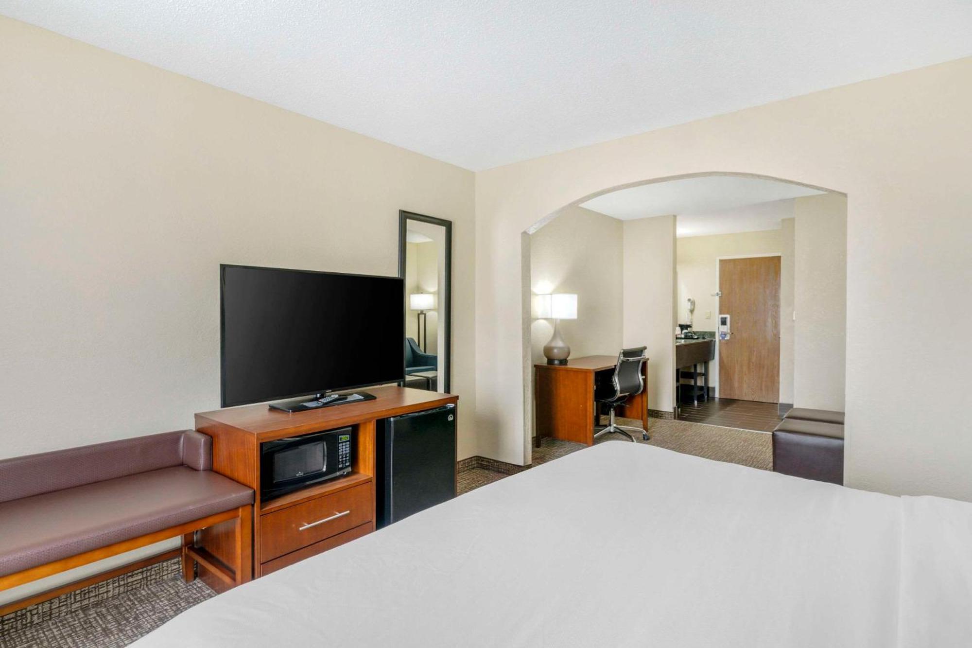 Comfort Inn & Suites La Grange Eksteriør billede